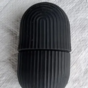 Face ice roller | Ice Roller For Face | Ice roller for face massager | Face Ice Treatment Reduce Face swelling and under eye puffiness (Black) ( black, Standard ).