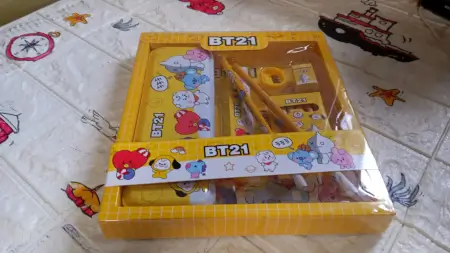 Yk2m1eOm4IjJN5TIlzIzsxzDCr1p4Nuz9zTZHHvj.webp Stationery Kit for Kids - Stationery Set, Includes Metal Pencil Box, Sharpener, Pencil and Eraser Set, School Supply Set, Birthday Return Gift for Kids, Boys, Girls (12 pc Set) ( default).